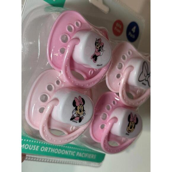 Disney pacifiers - Picture 4 of 4